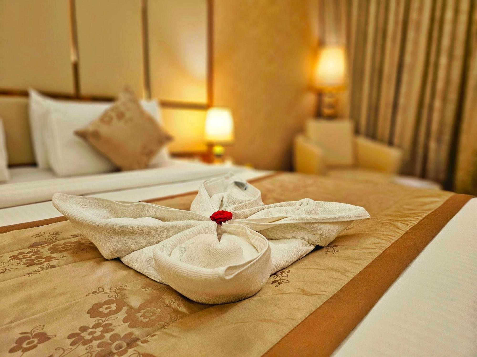 Uva Meridian Bay Resort & Spa Kundapura Buitenkant foto