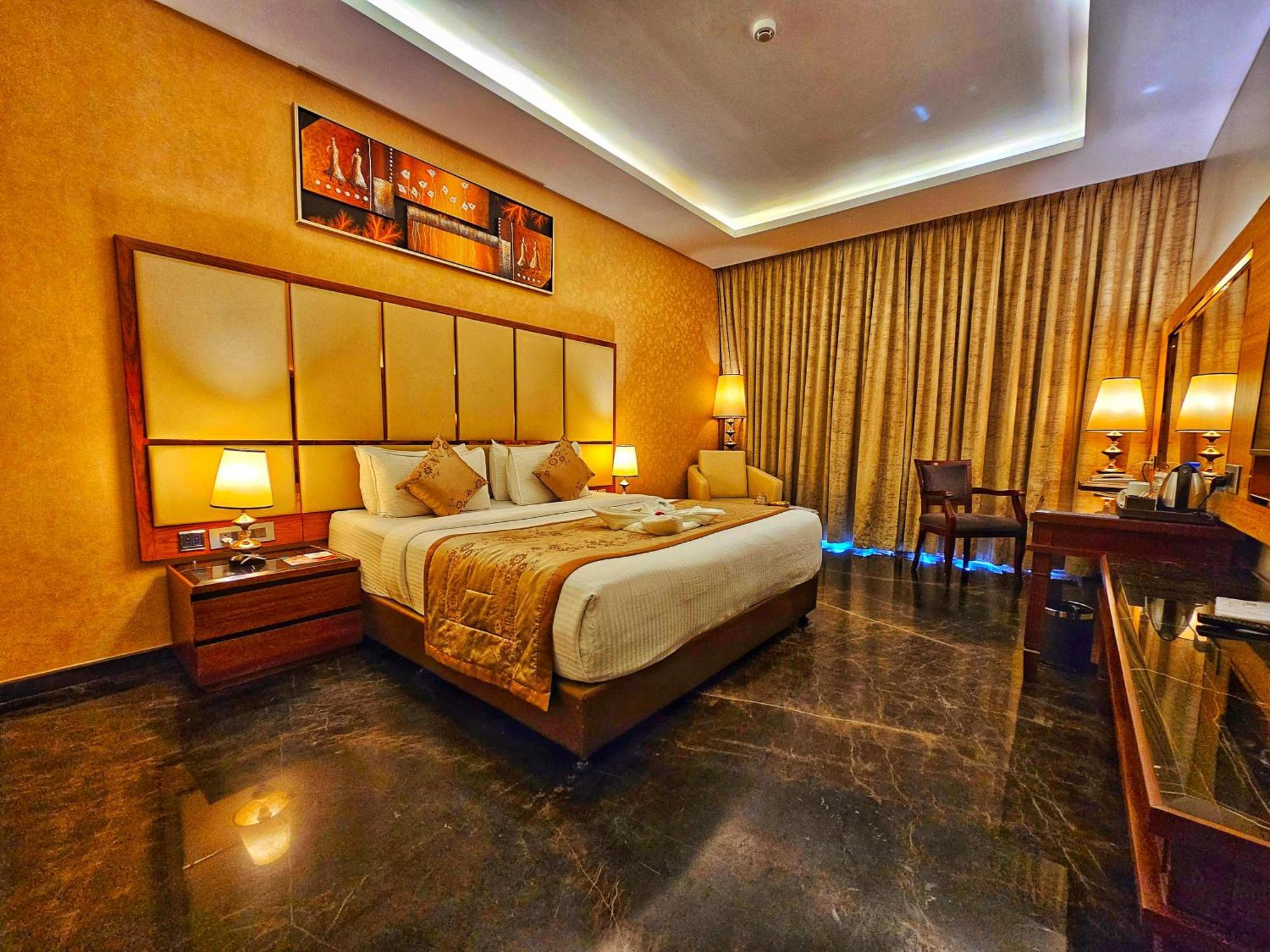 Uva Meridian Bay Resort & Spa Kundapura Buitenkant foto