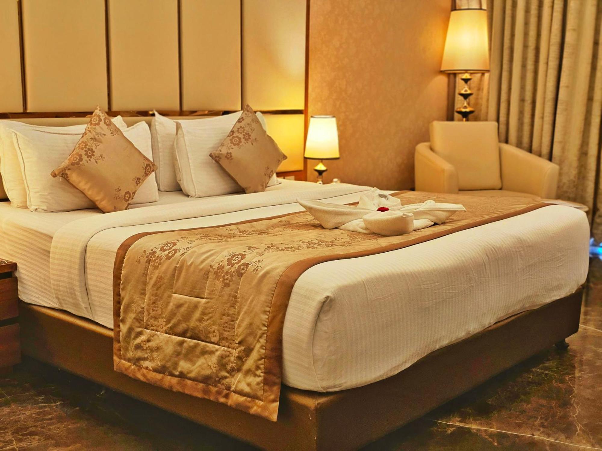 Uva Meridian Bay Resort & Spa Kundapura Buitenkant foto