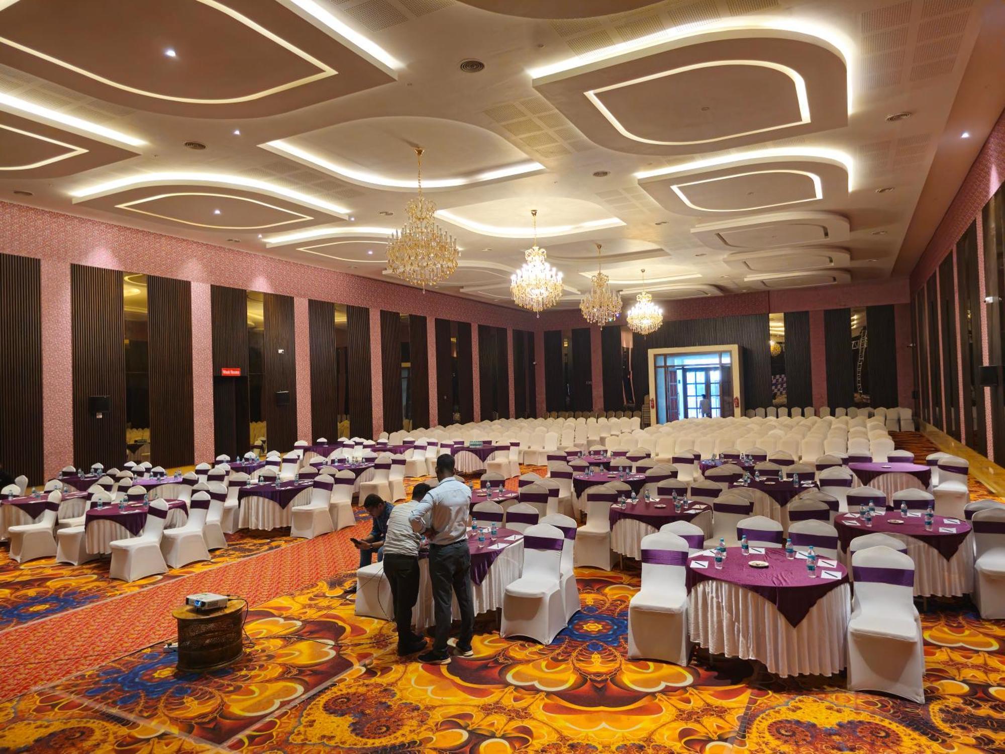 Uva Meridian Bay Resort & Spa Kundapura Buitenkant foto