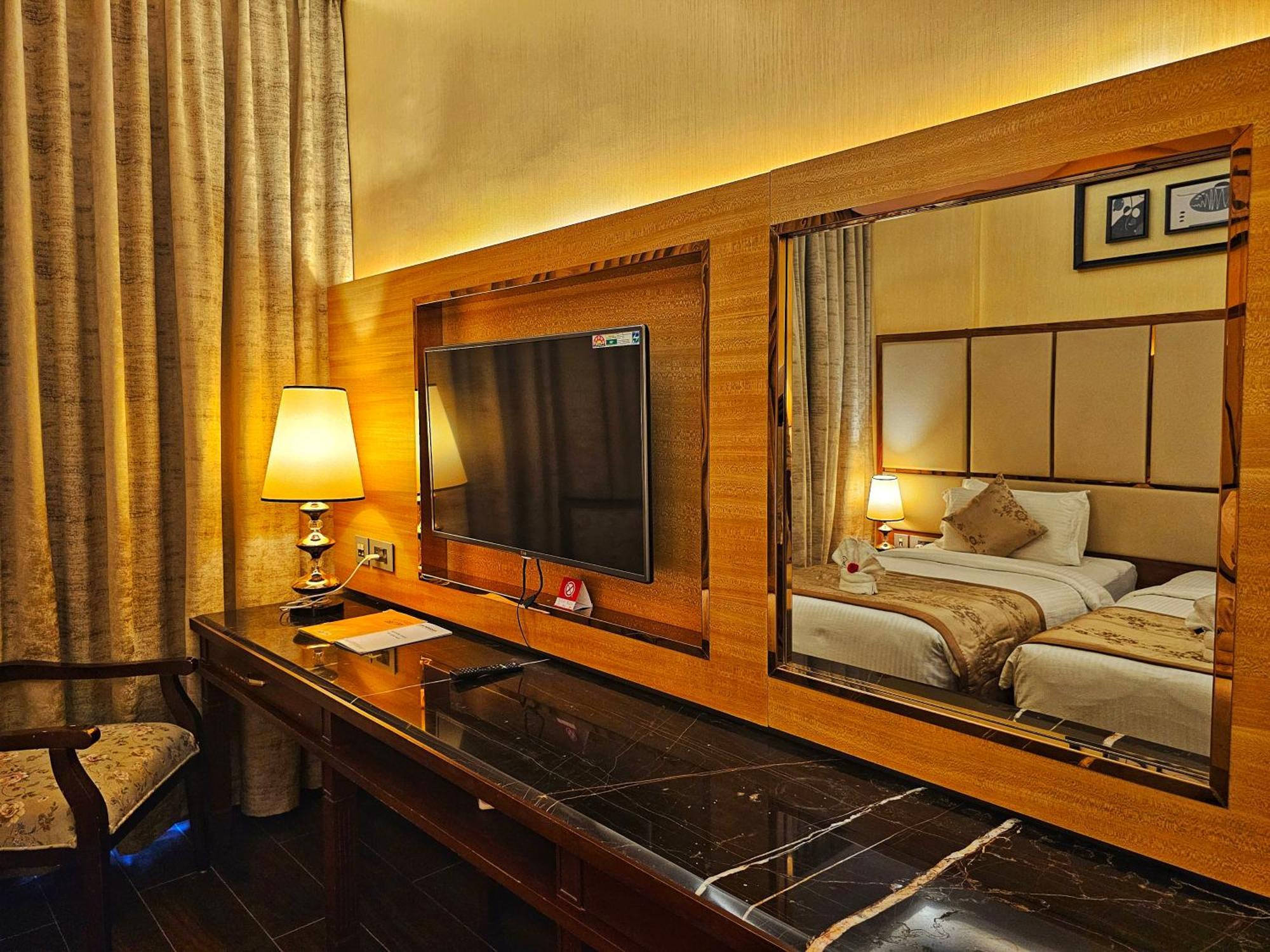 Uva Meridian Bay Resort & Spa Kundapura Buitenkant foto