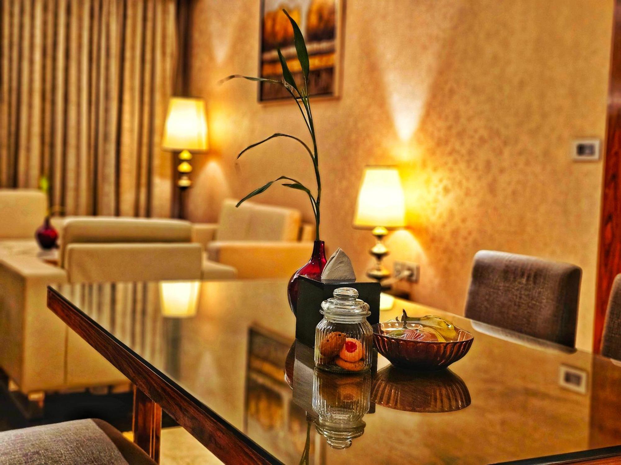Uva Meridian Bay Resort & Spa Kundapura Buitenkant foto