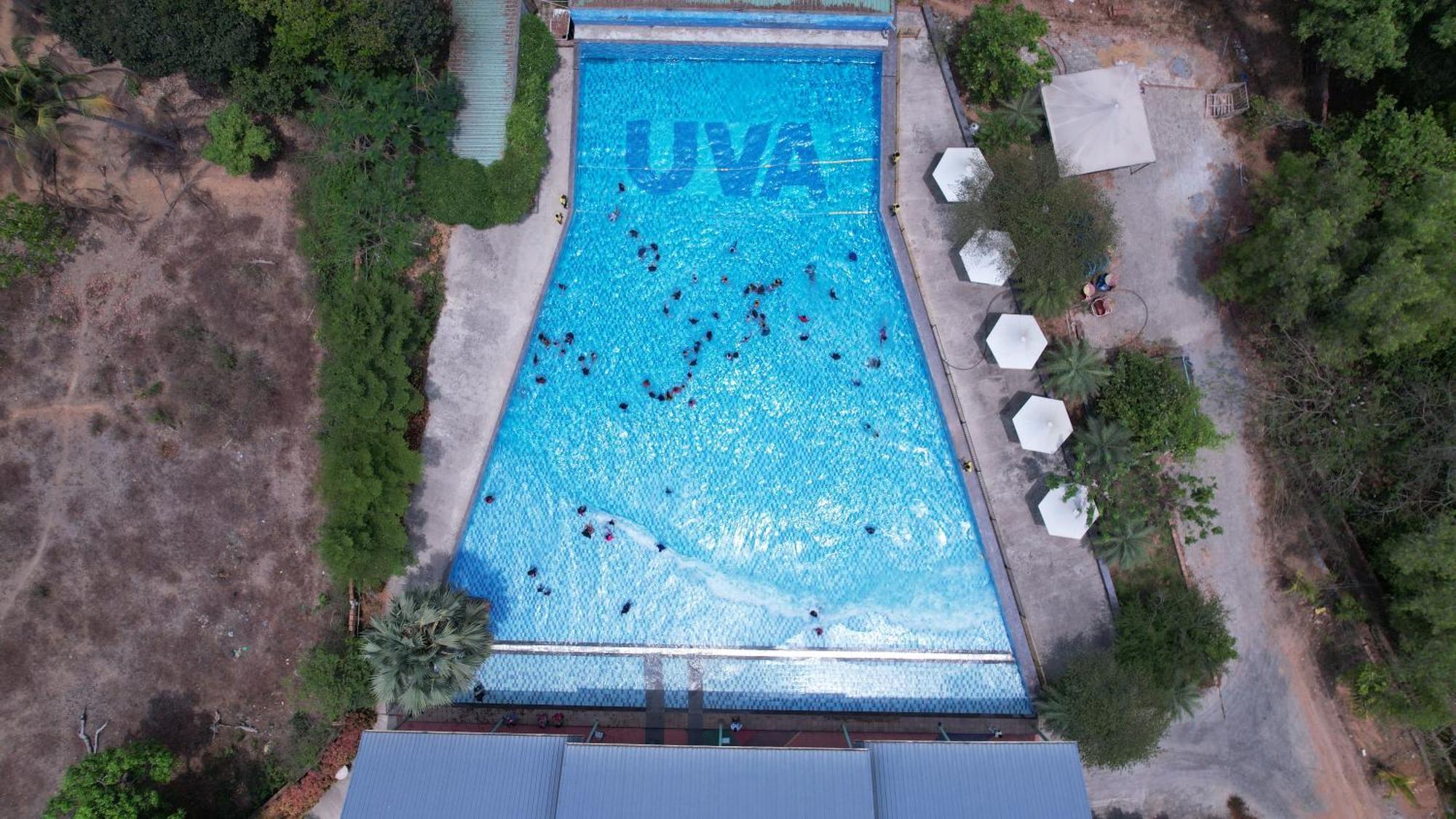 Uva Meridian Bay Resort & Spa Kundapura Buitenkant foto